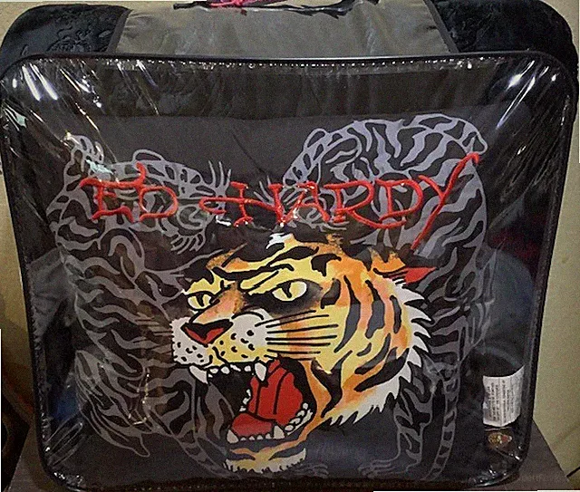 Ed Hardy Black Tigers &Tattoo Embossed Plush 4p QUEEN Comforter,Shams&Pillow Set